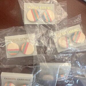 Vintage 1980s Round Fashion Earrings Cream Striped -LOT OF 5-